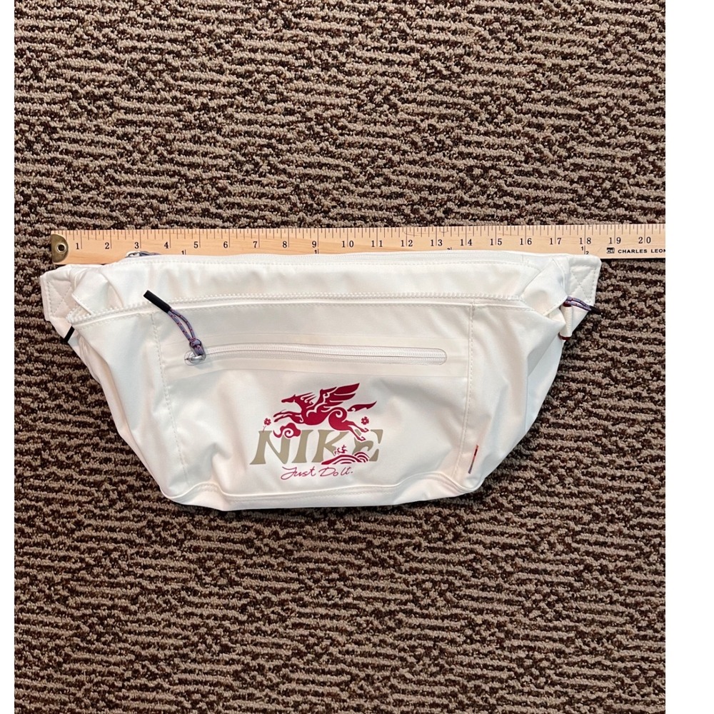Nike Premium Hip Pack Sail White Pegasus Graphic Fanny Pack IQ0978-133 8L - Picture 6 of 7